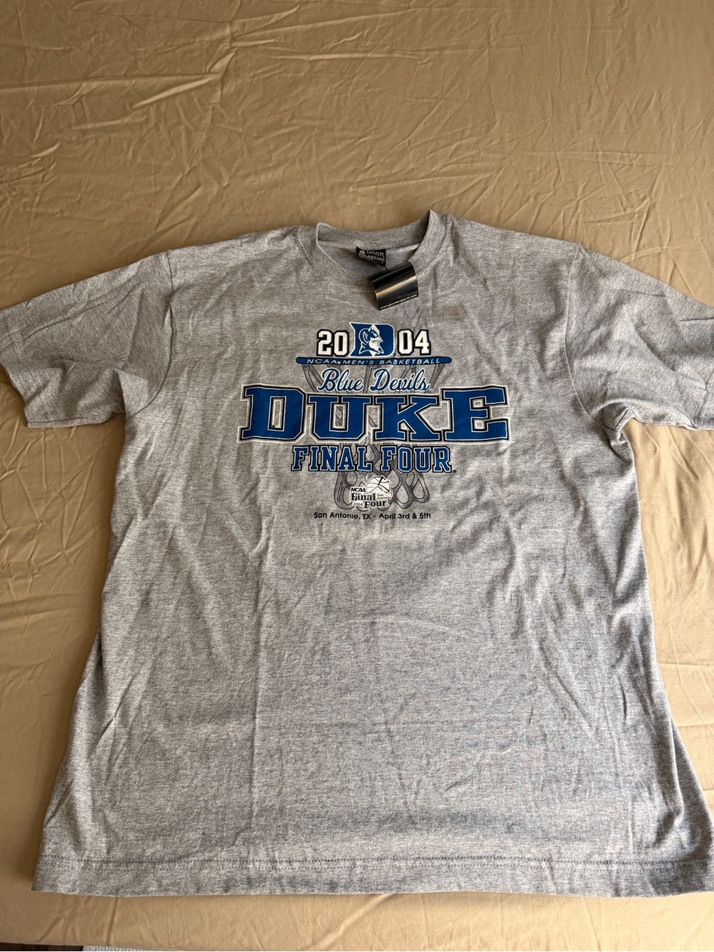 Gear For Sports Duke Blue Devils 2004 Final Four Gray T‑Shirt